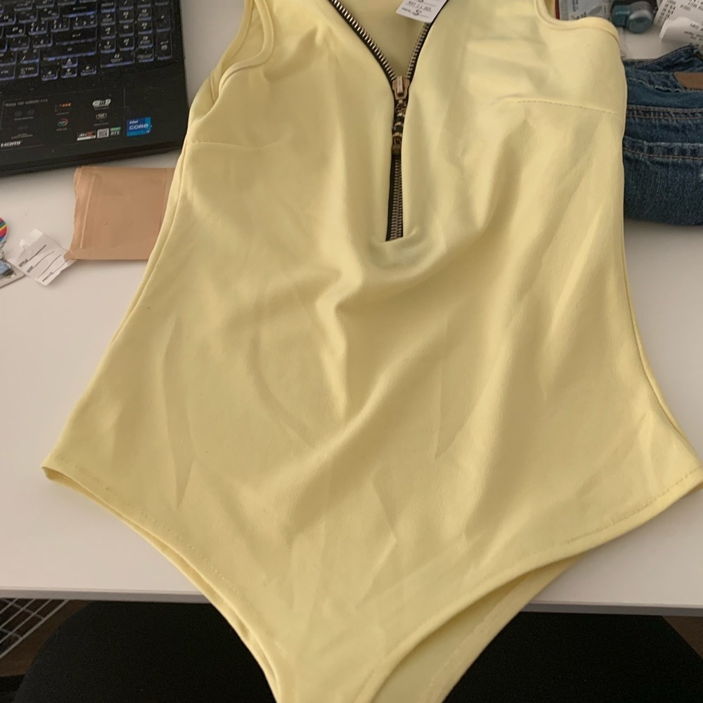 Not Available Yellow Zip-Up Bodysuit
